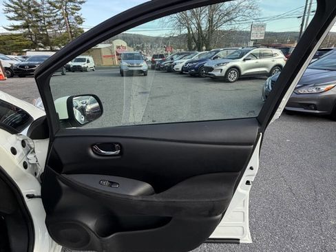 Used 2015 Nissan Leaf S w/ Charge Package image 34