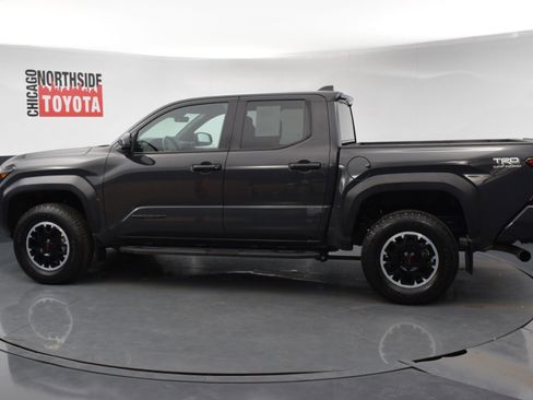 Used 2024 Toyota Tacoma TRD Off-Road image 2