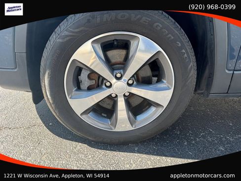 Used 2020 Jeep Cherokee Limited AWD/4WD image 30
