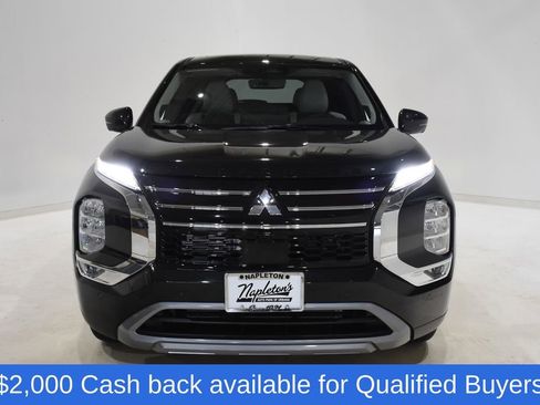 New 2026 Mitsubishi Outlander SE image 2