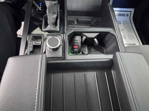Used 2024 Toyota Tundra SR5 w/ SR5 Convenience Package AWD/4WD image 20