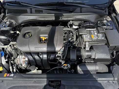 Used 2023 Kia Forte GT-Line w/ GT-Line Premium Package FWD image 32