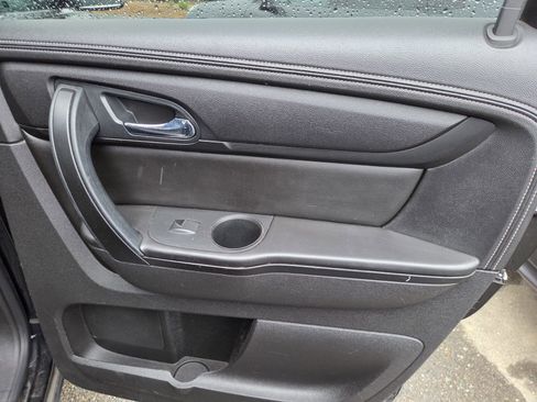 Used 2016 Chevrolet Traverse LT FWD image 12