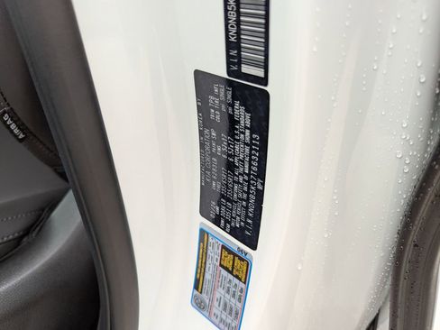 New 2026 Kia Carnival FWD image 33