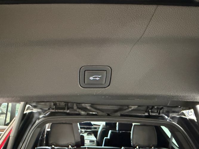 Used 2022 Cadillac Escalade Sport Platinum AWD/4WD image 32
