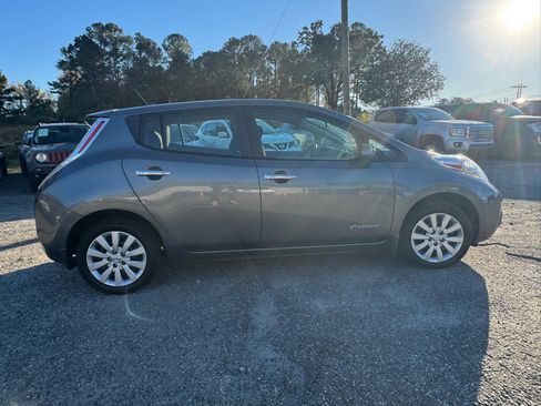 Used 2015 Nissan Leaf S w/ Charge Package image 5