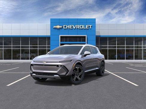 New 2025 Chevrolet Equinox EV LT w/ Convenience Package II image 8