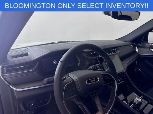 New 2025 Jeep Grand Cherokee L Overland w/ Trailer Tow Package image 9