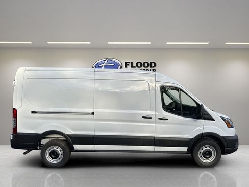 New 2026 Ford Transit 250 148 Medium Roof image 4