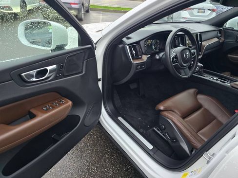 Used 2021 Volvo XC60 T5 Inscription w/ Advanced Package AWD/4WD image 20