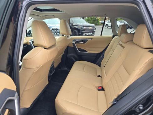 Certified 2025 Toyota RAV4 XLE Premium image 35