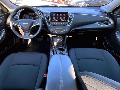 Used 2024 Chevrolet Malibu LT image 21