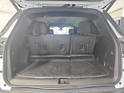 Certified 2023 Chevrolet Traverse LT FWD image 17
