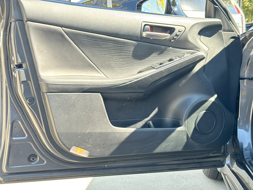 Used 2025 Lexus IS 500 RWD image 12