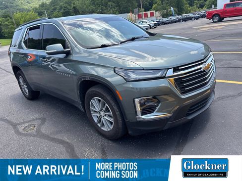 Used 2023 Chevrolet Traverse LT FWD image 3