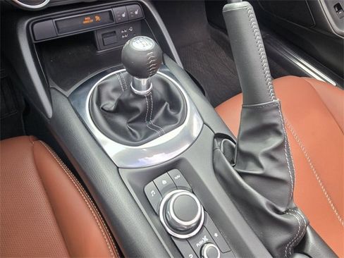 Used 2023 MAZDA MX-5 Miata Grand Touring image 19