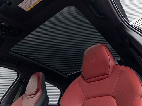 New 2026 Porsche Cayenne E-Hybrid Coupe image 15