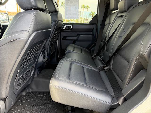 Used 2026 Ford Bronco Badlands AWD/4WD image 7