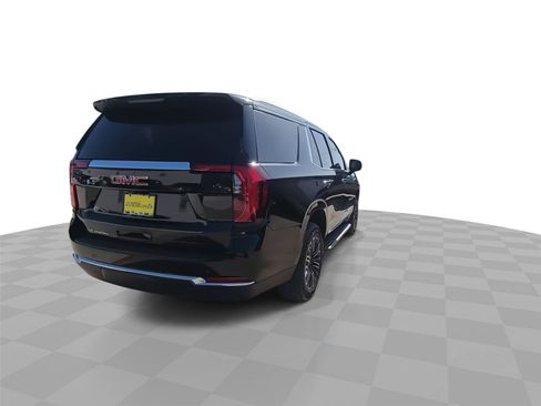 Used 2025 GMC Yukon Elevation RWD image 8