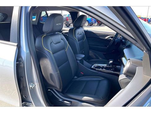 Used 2025 Chevrolet Trax ACTIV w/ Driver Confidence Package FWD image 8