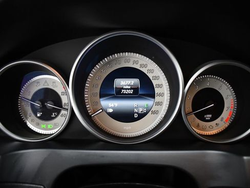 Used 2016 Mercedes-Benz E 400 4MATIC Coupe image 12