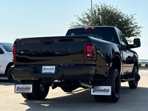 New 2026 RAM 3500 Tradesman AWD/4WD image 9