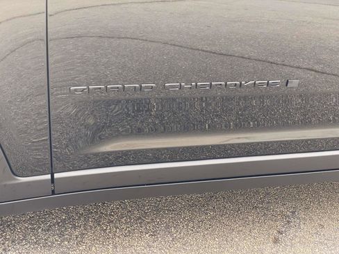 New 2025 Jeep Grand Cherokee Limited image 14