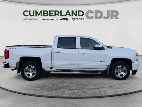 Used 2017 Chevrolet Silverado 1500 LT w/ All Star Edition AWD/4WD image 7