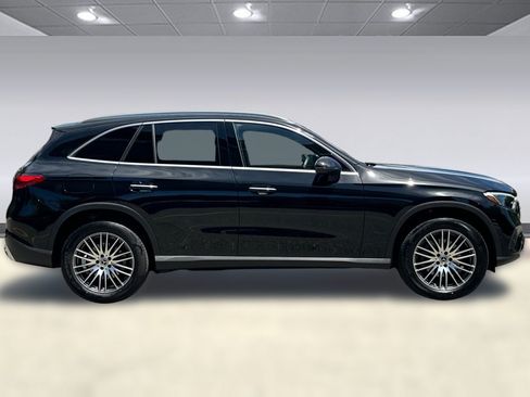 Used 2026 Mercedes-Benz GLC 300 4MATIC image 8