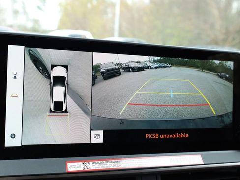 New 2026 Toyota Prius Plug-In Hybrid FWD image 23