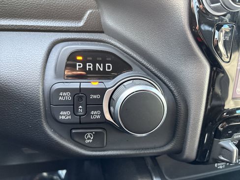 Certified 2025 RAM 1500 Big Horn image 30