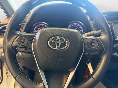 Certified 2019 Toyota Camry SE FWD image 12
