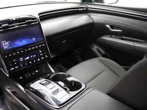 Used 2024 Hyundai Tucson Blue AWD/4WD image 23