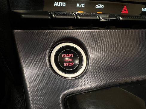 Used 2019 Jaguar F-TYPE image 35