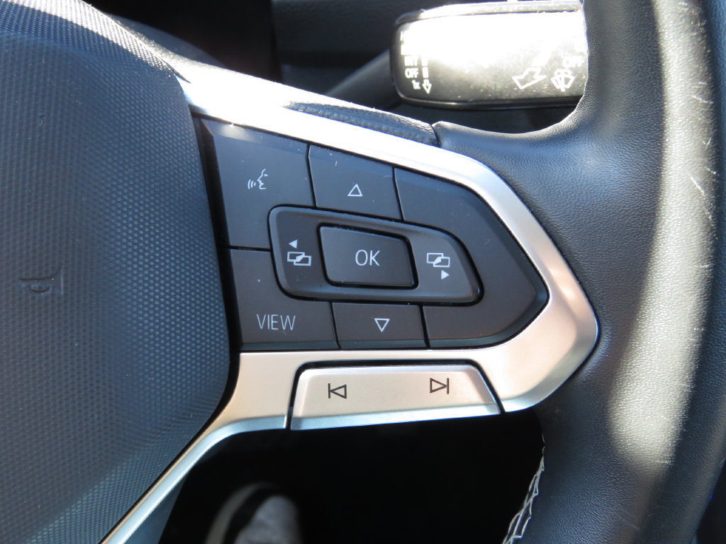 Used 2022 Volkswagen Tiguan SE w/ Panoramic Sunroof Package AWD/4WD image 23