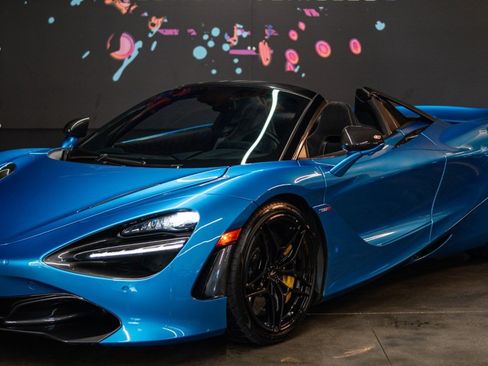 Used 2020 McLaren 720S Spider RWD image 2