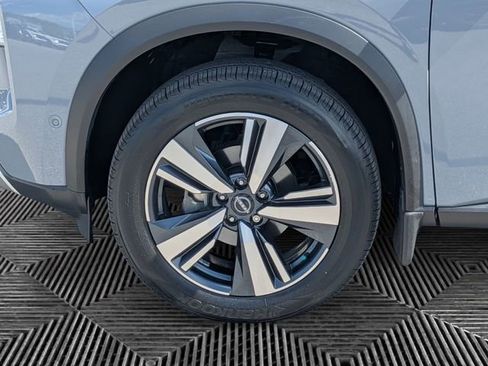Certified 2023 Nissan Rogue Platinum w/ Platinum Premium Package AWD/4WD image 9