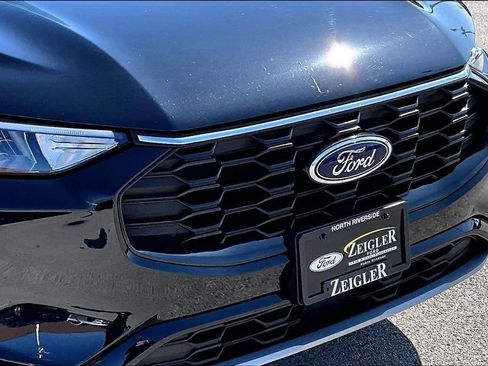 Certified 2023 Ford Escape ST-Line w/ Tech Pack #1 AWD/4WD image 29