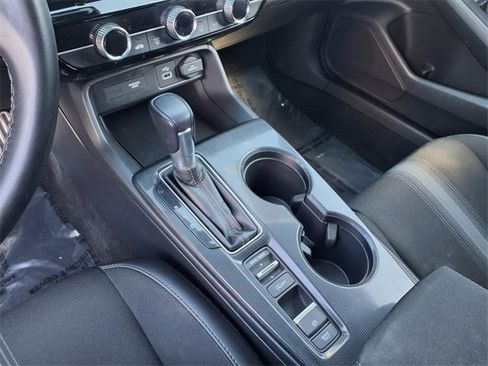 Used 2022 Honda Civic Sport image 17
