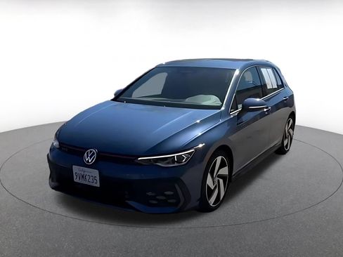 Used 2026 Volkswagen Golf S FWD image 7