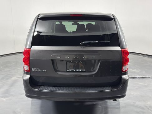 Used 2020 Dodge Grand Caravan SE FWD image 6
