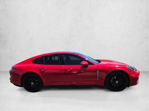 Used 2023 Porsche Panamera Platinum Edition RWD image 4