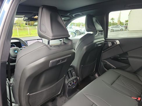 New 2026 BMW X3 xDrive30i w/ Premium Package AWD/4WD image 9