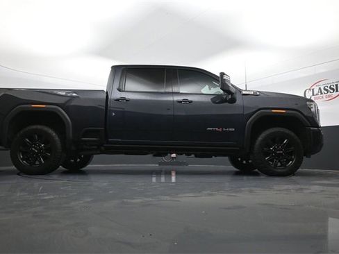 Used 2024 GMC Sierra 2500 AT4 w/ AT4 Premium Plus Package image 28