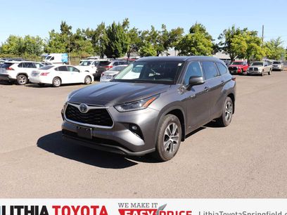 Used 2021 Toyota Highlander XLE