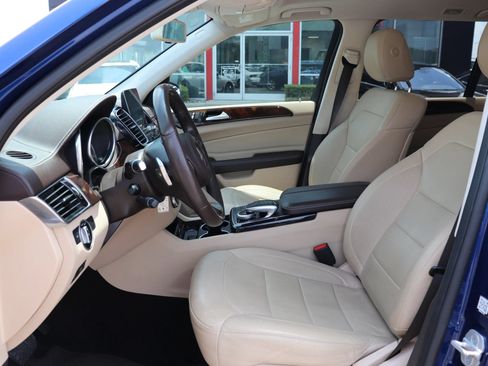 Used 2017 Mercedes-Benz GLS 450 4MATIC w/ Premium Package image 2