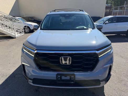Used 2023 Honda Pilot Elite image 2