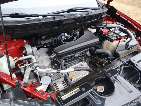 Used 2015 Nissan Rogue SV w/ SV Moonroof Package image 33