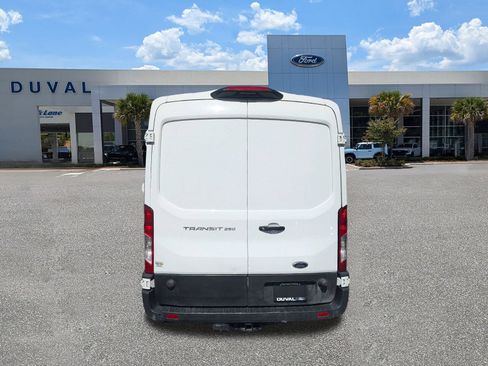 Used 2024 Ford Transit 250 148 Medium Roof RWD image 5