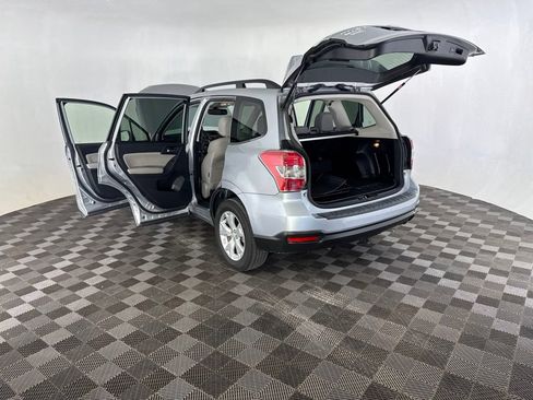 Used 2015 Subaru Forester 2.5i Limited AWD/4WD image 21